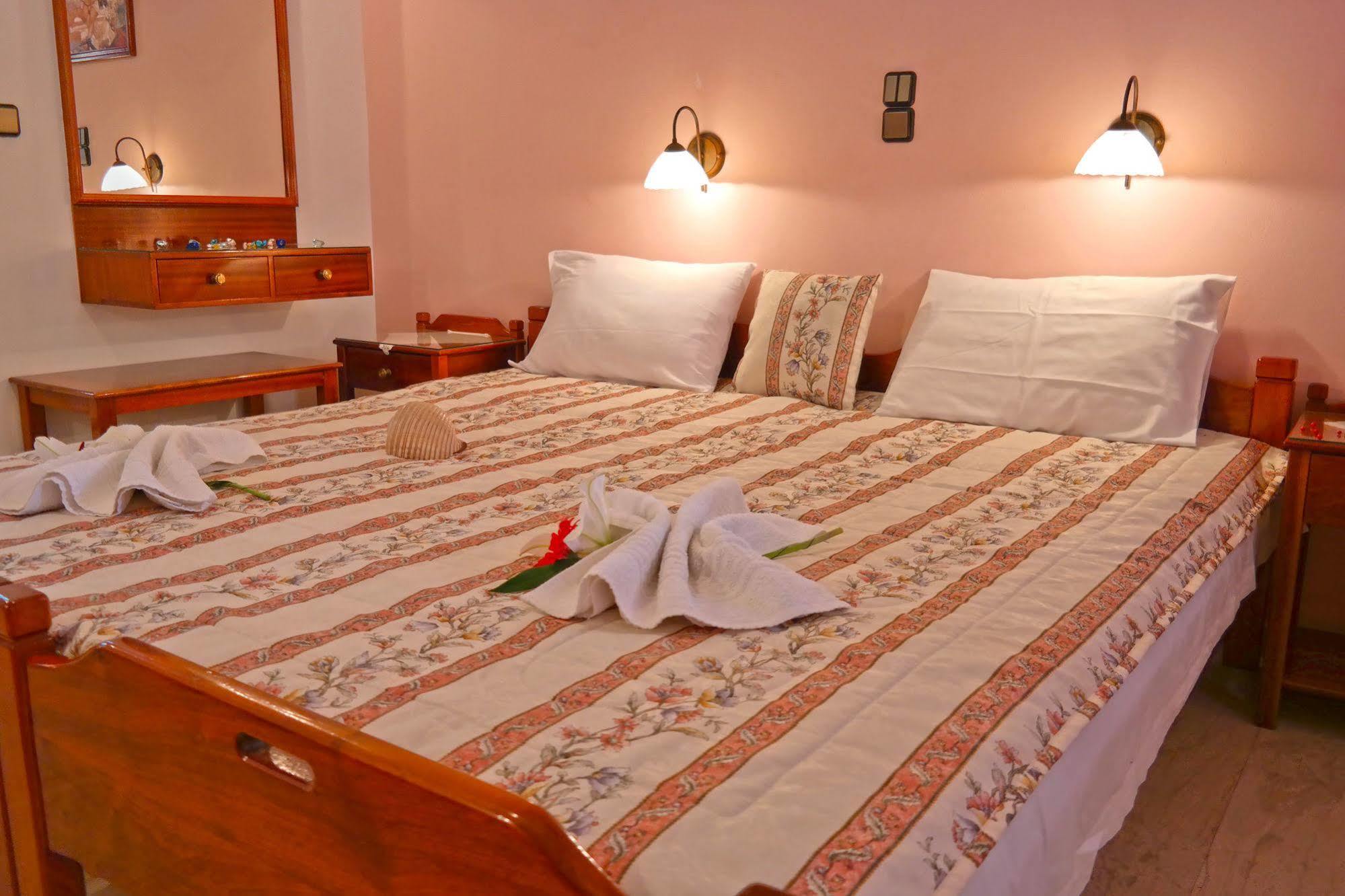 Golden Beach Studios Down Town Naxos City Bagian luar foto
