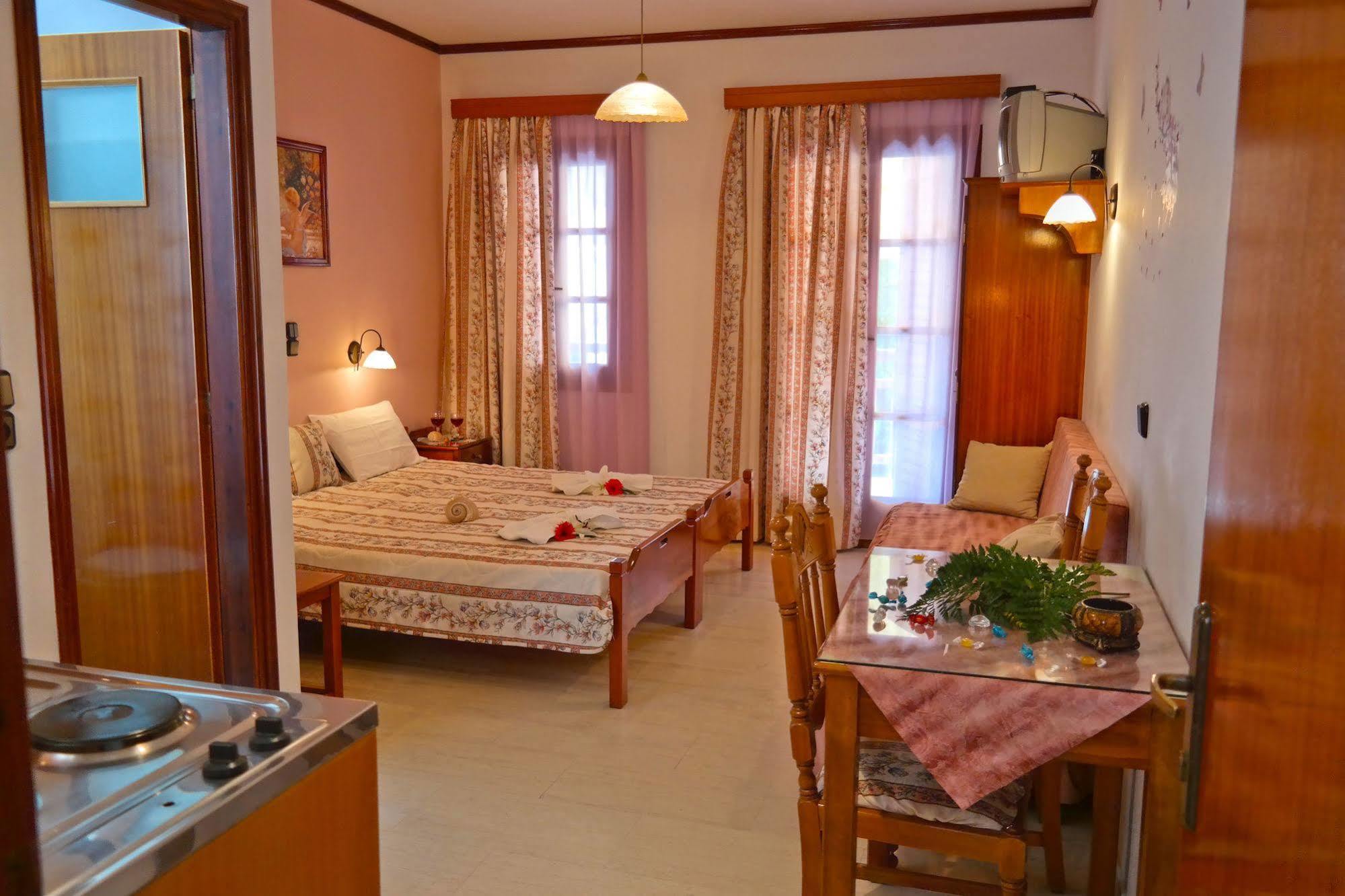 Golden Beach Studios Down Town Naxos City Bagian luar foto